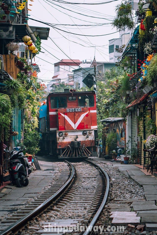 Hanoi: Foodie Tour With Train Street - Key Points