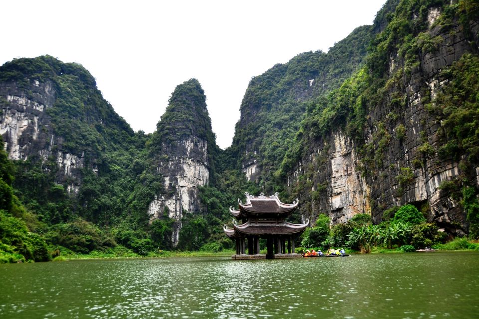 Hanoi: Hoa Lu, Mua Cave and Trang an Day Tour With Lunch - Key Points