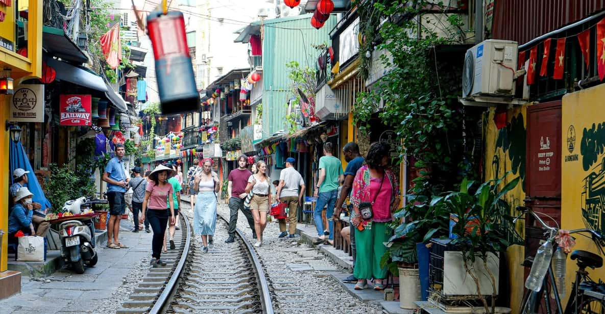 Hanoi Private Train Street Tour: Local Cuisine & Train View - Key Points