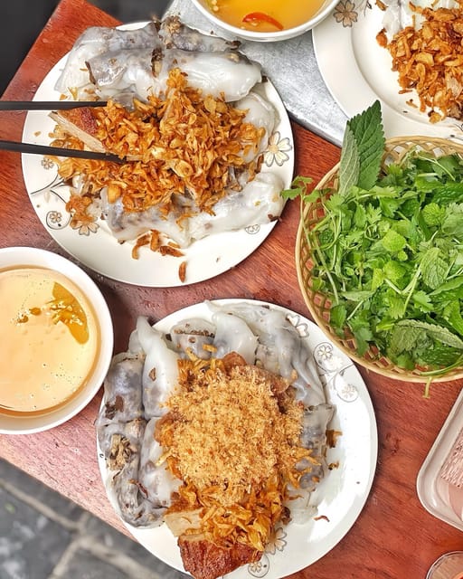 Hanoi: Tasting Street Food With Train Street - Key Points