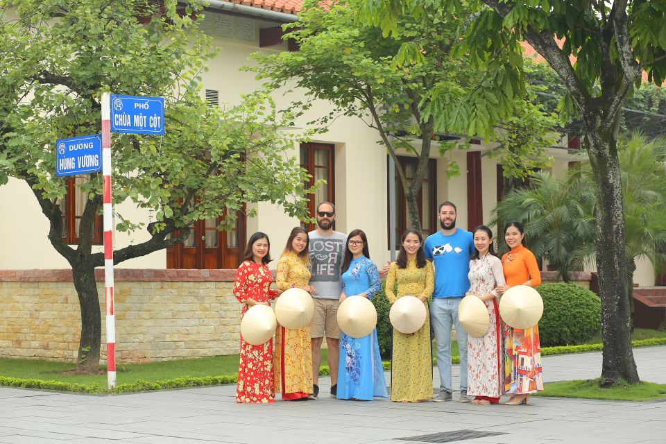 Hanoi: Traditional Ao Dai Dress and Non La Hat Rental - Key Points