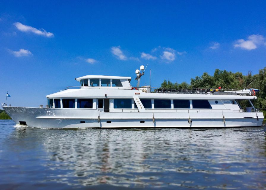 Heidelberg: Neckar River Sightseeing Cruise With a Drink - Key Points