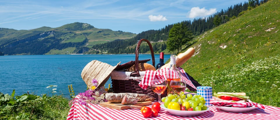 Hiking Tour to Stockhorn and Lakeside Picnic From Zurich - Good To Know