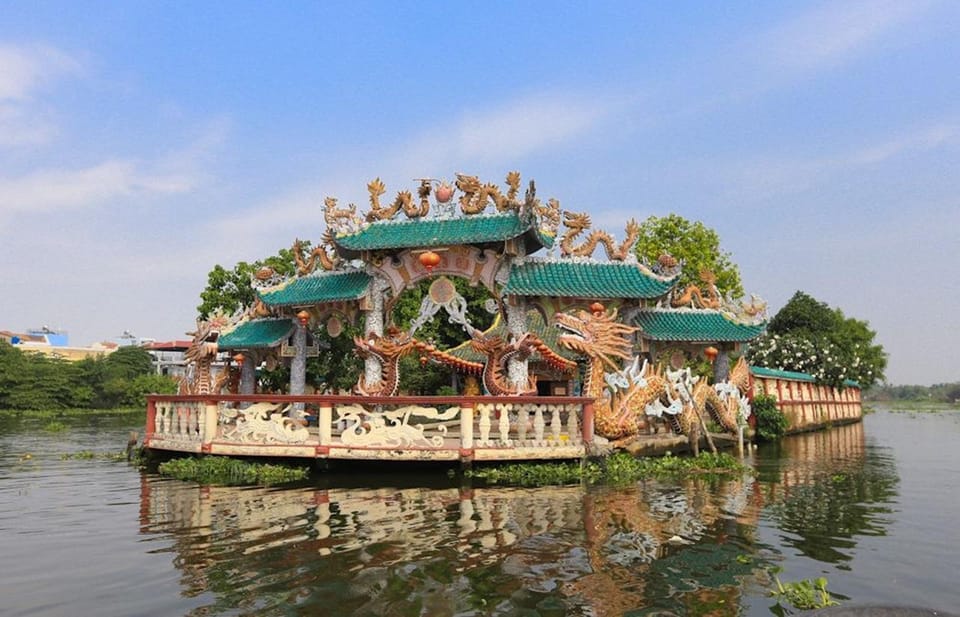 Ho Chi Minh City: Dragon Floating Temple Sightseeing - Key Points