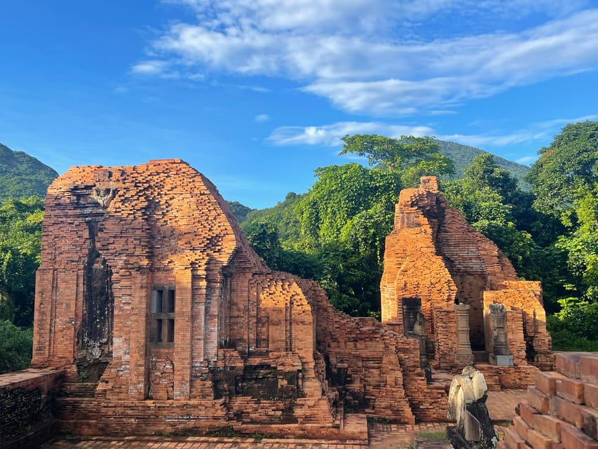 Hoi an : My Son Sanctuary Guided Tour. Lunch. Boat Trip - Key Points