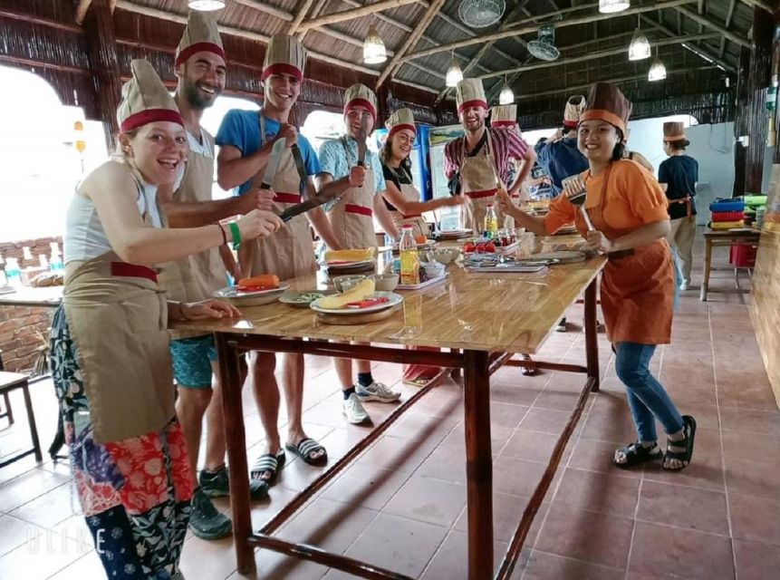 Hoi An : Vegetarian Cooking Class W Bamboo Basket Boat Tour - Key Points