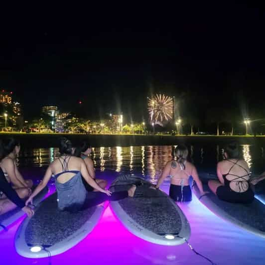 Honolulu: Fireworks Glow and Flow Yoga Class - Key Points