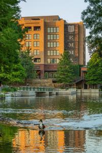 Hotel Emma at Pearl on the Riverwalk - Good To Know