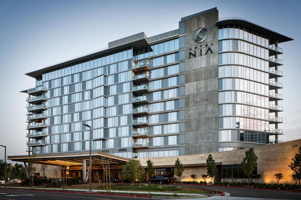 Hotel Nia, Autograph Collection Review