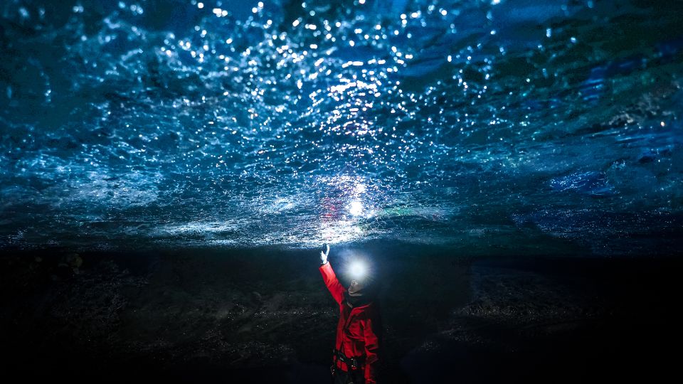 Iceland: Ice Cave Captured With Professional Photos - Key Points