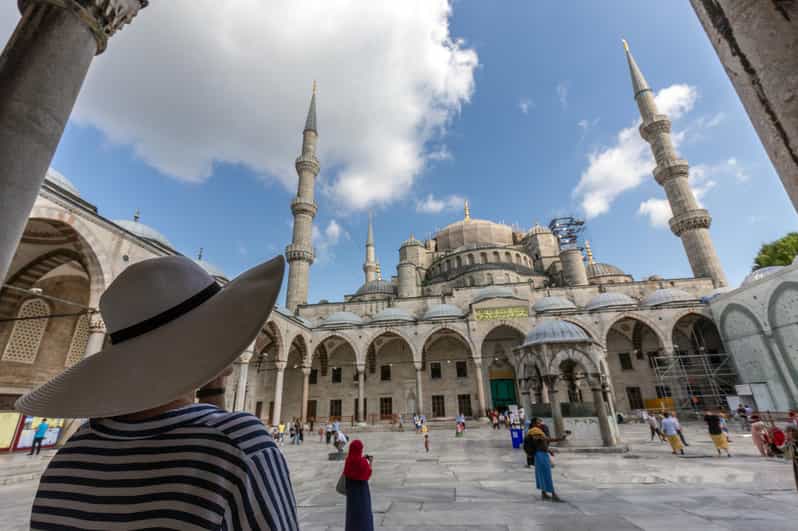 Istanbul: Bespoke Tour With Guide and Skip-The-Line Entries - Experience Tour Features
