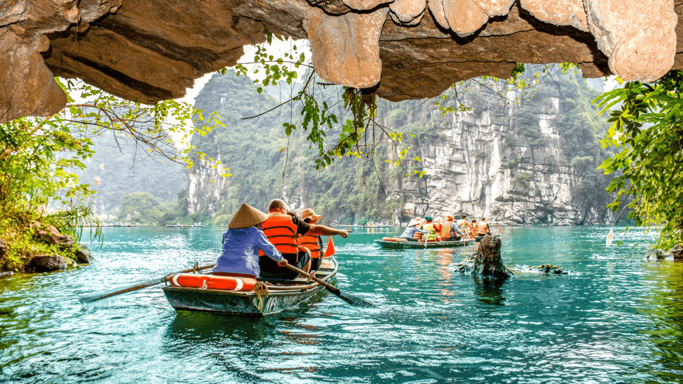 Indulge in Hoa Lu - Tam Coc/Trang An - Mua Cave - Culinary Delights