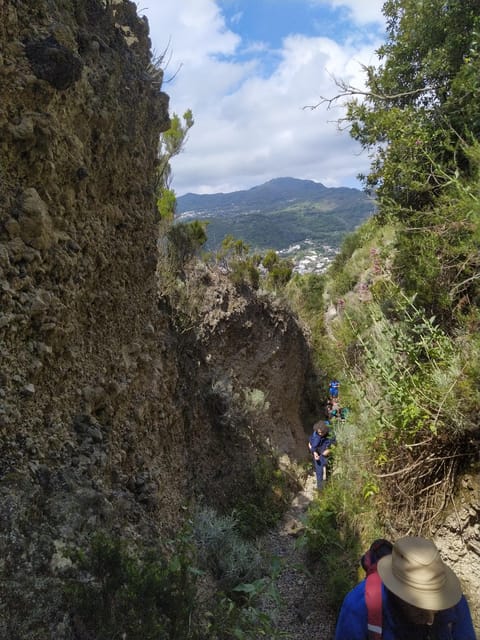 Ischia: East Coast Hike, Bays and Sunken Volcanoes - Key Points