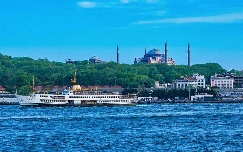 Istanbul: Bosphorus Cruise and Bus Tour With Bazaar Visit - Key Points