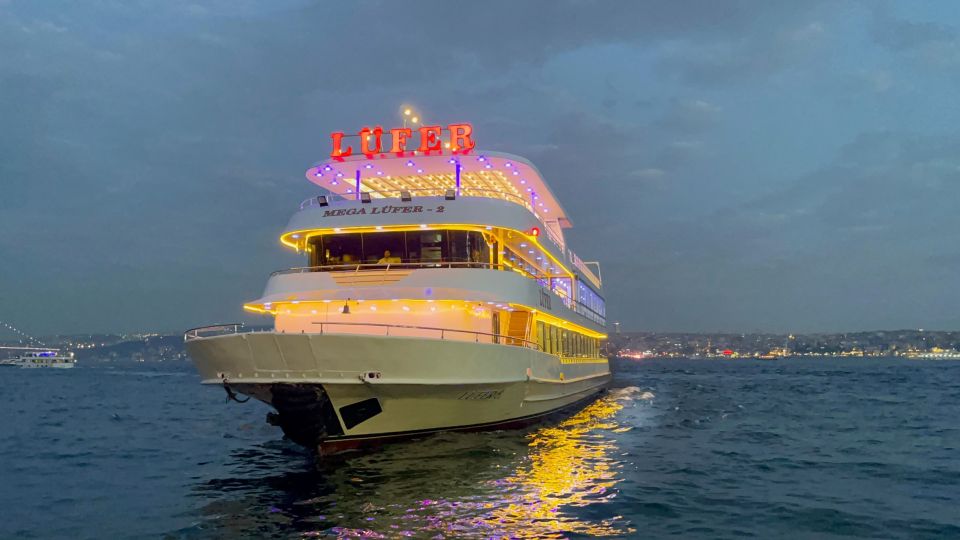 Istanbul: Bosphorus Dinner Cruise & Show With Private Table - Key Points