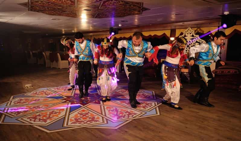 Istanbul: Bosphorus Dinner Cruise W/ Folklore Show & Dinner - Key Points