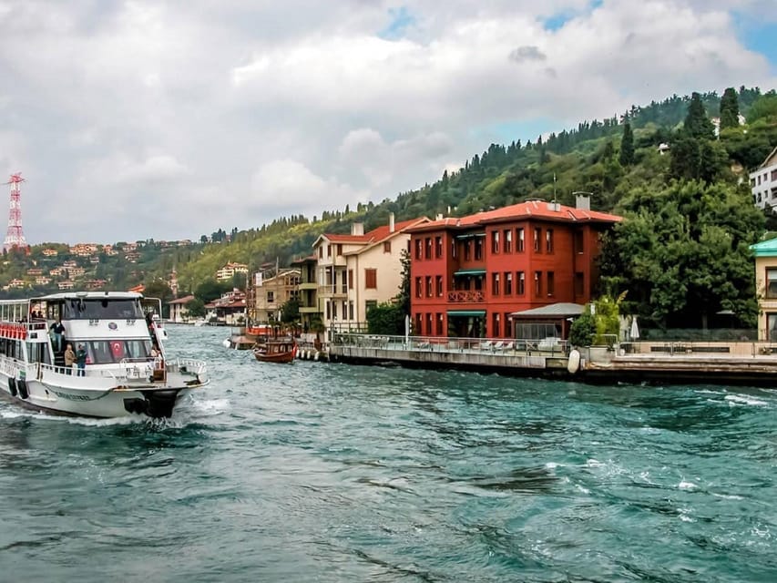 Istanbul: Bosphorus Morning/Sunset Cruise With Optional Stop - Key Points