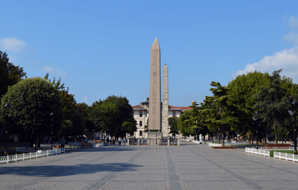 Istanbul Classics Eco Tour (Guiding Only) - Group Size and Language