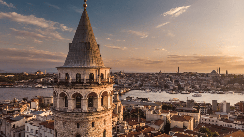 Istanbul Daily Tour: English-Speaking Driver - Key Points