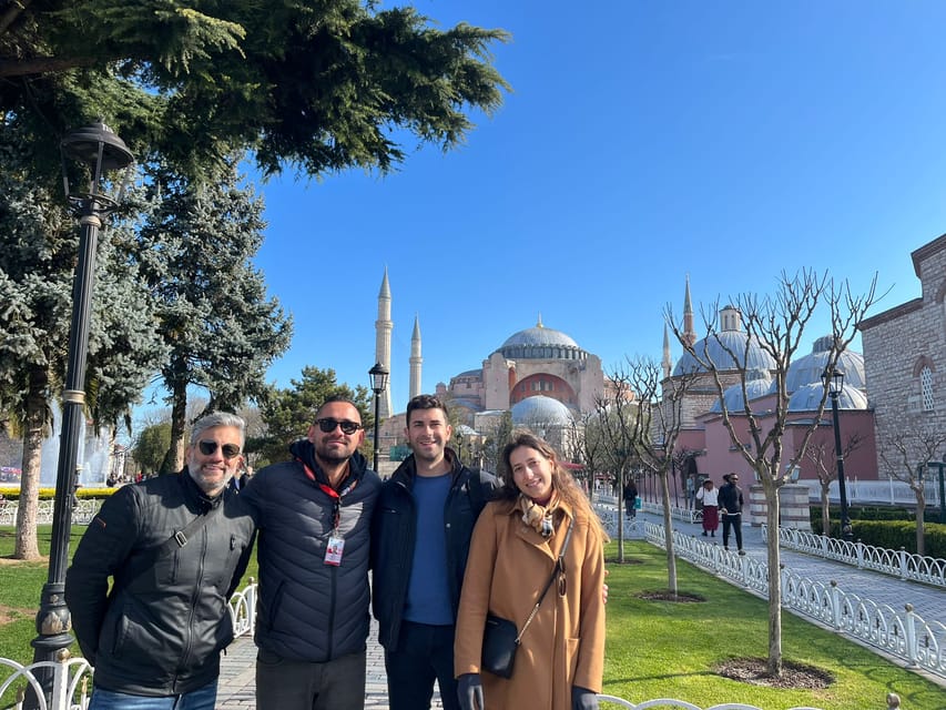 Istanbul Walking Tour: Mosques, Palace, Cistern With Lunch - Key Points