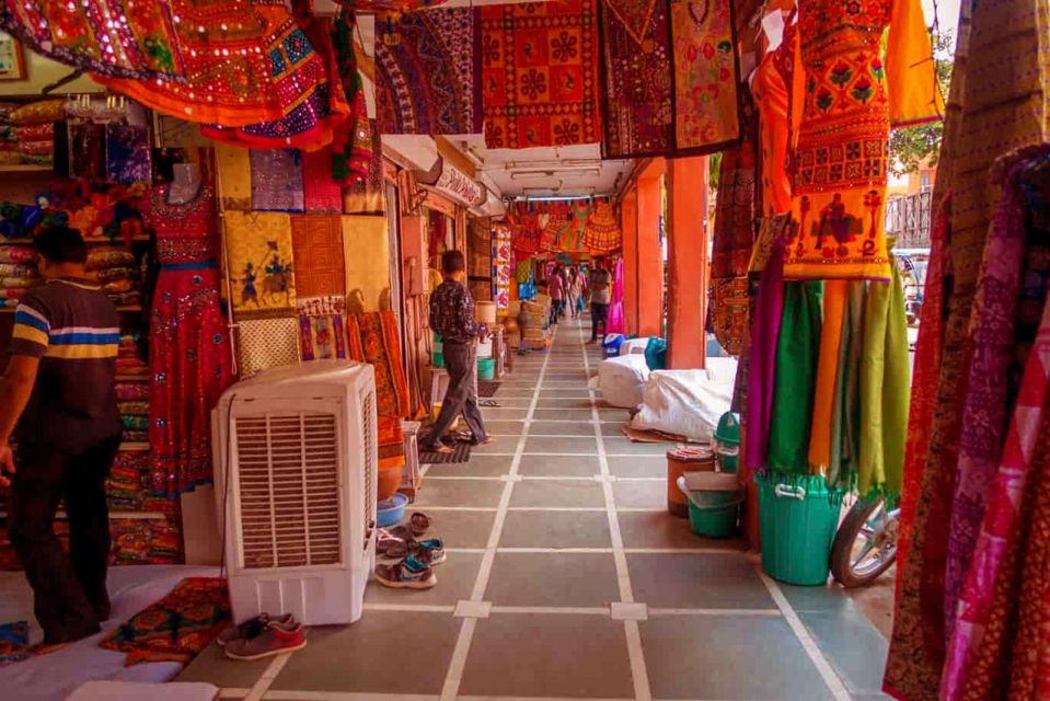 Jaipur: Guided Heritage Walking Tour Explore Local Market - Key Points