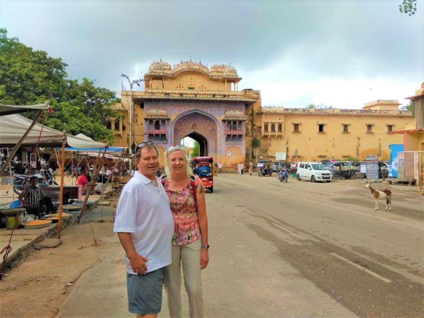 Jaipur: Private Day Tour With Old City Walk - Key Points