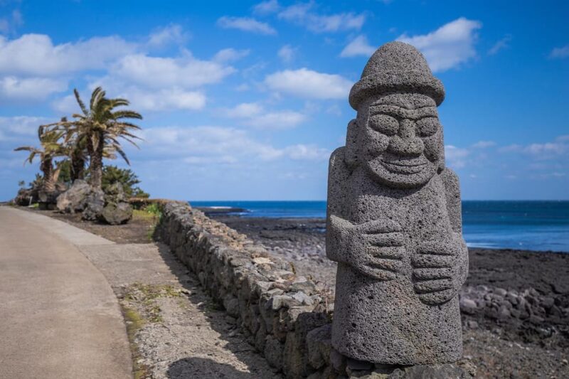 Jeju Eastern and Beach Highlight Day Tour - Key Points