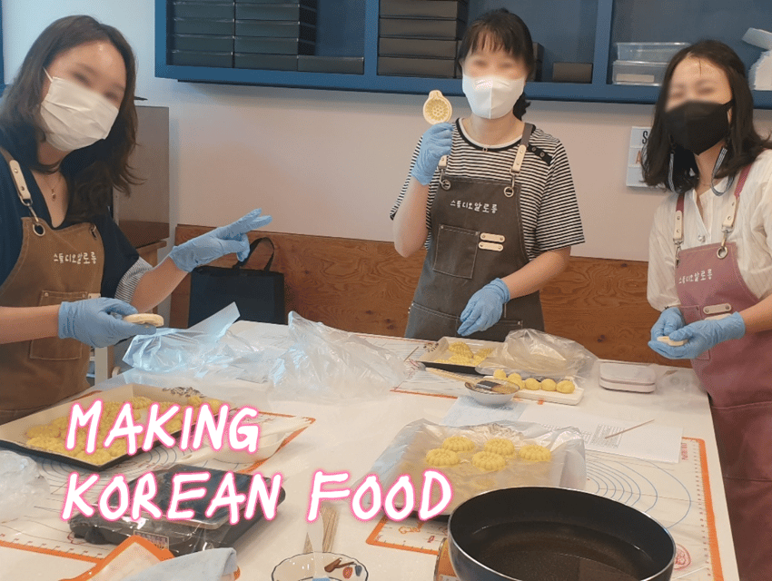 Jeju: Private Tour to the Hidden Gems of Jeju - K-food Cooking Class