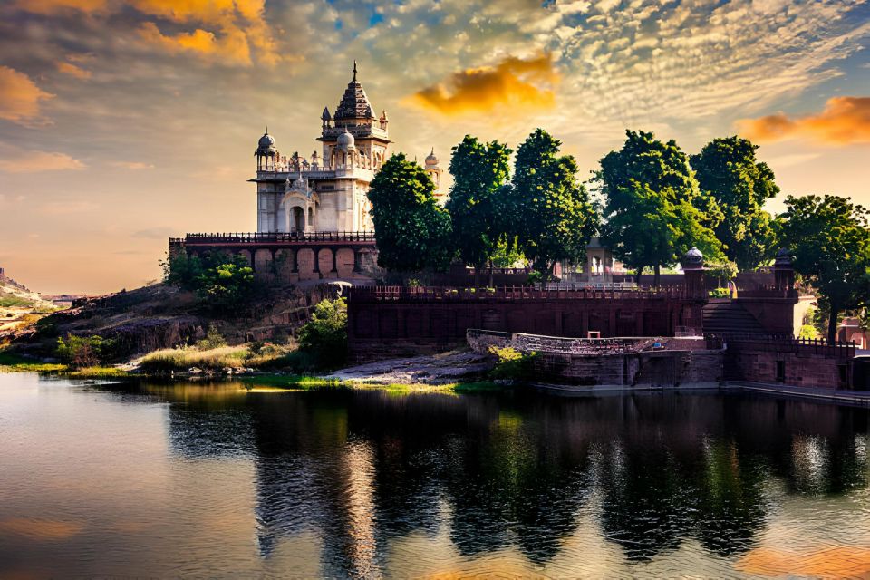 Jodhpur: Mehrangarh Fort Private Guided City Tour - Key Points