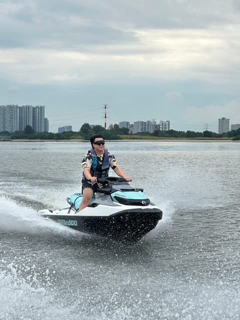 Johor Bahru : Seadoo JetSki 30mins Self Ride Tour(Single) - Key Points