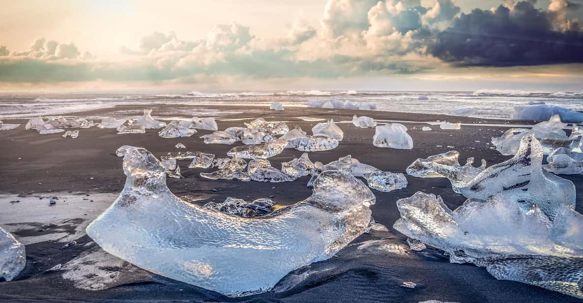 Jökulsárlón Glacier Lagoon and South Coast Private Tour - Key Points