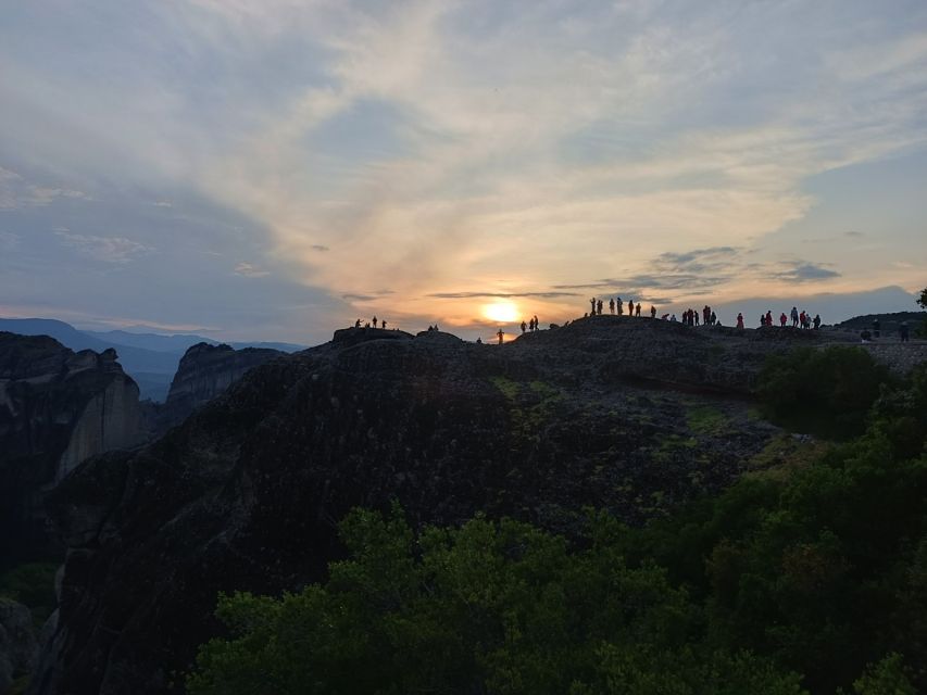 Kalabaka or Kastraki: Meteora Sunset Tour - Key Points