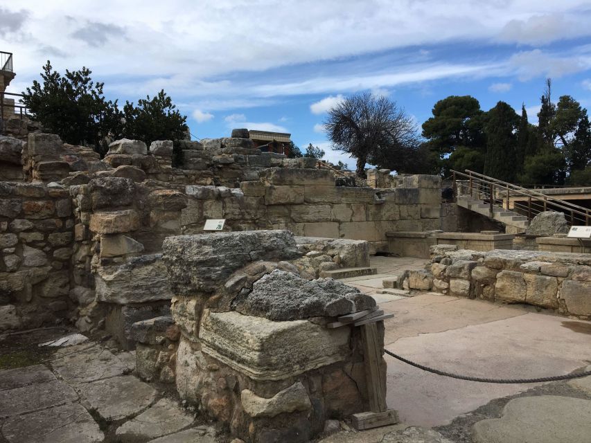 Knossos Palace & Archaeological Museum Private Tour - Key Points