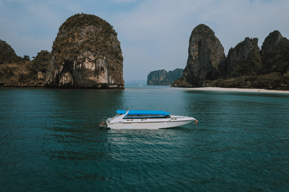 Krabi:Speedboat Transfer to Phi Phi Islands - Speedboat Journey Highlights