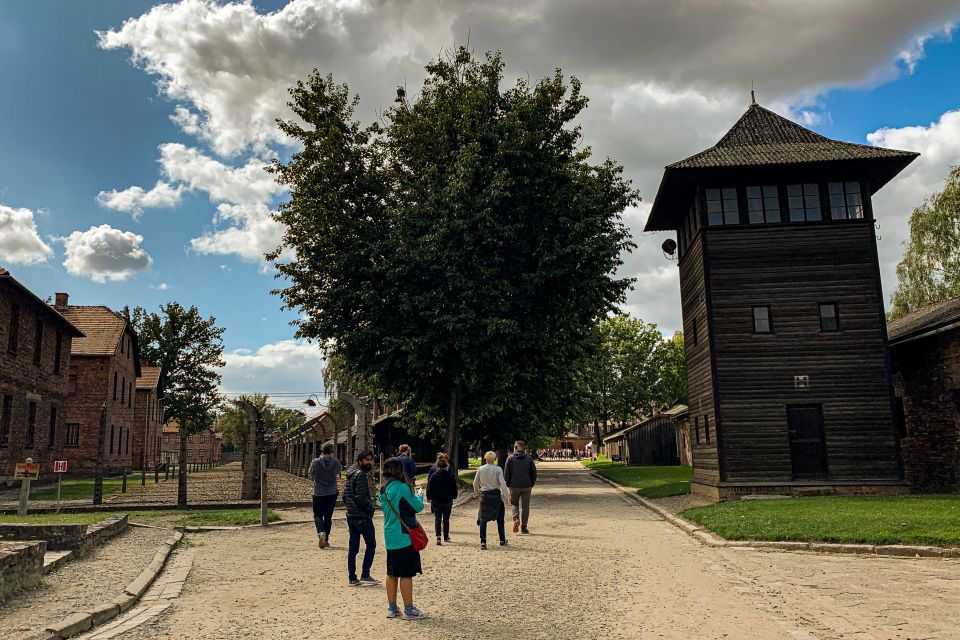 Krakow: Auschwitz-Birkenau and Wieliczka Salt Mine Day Trip - Good To Know