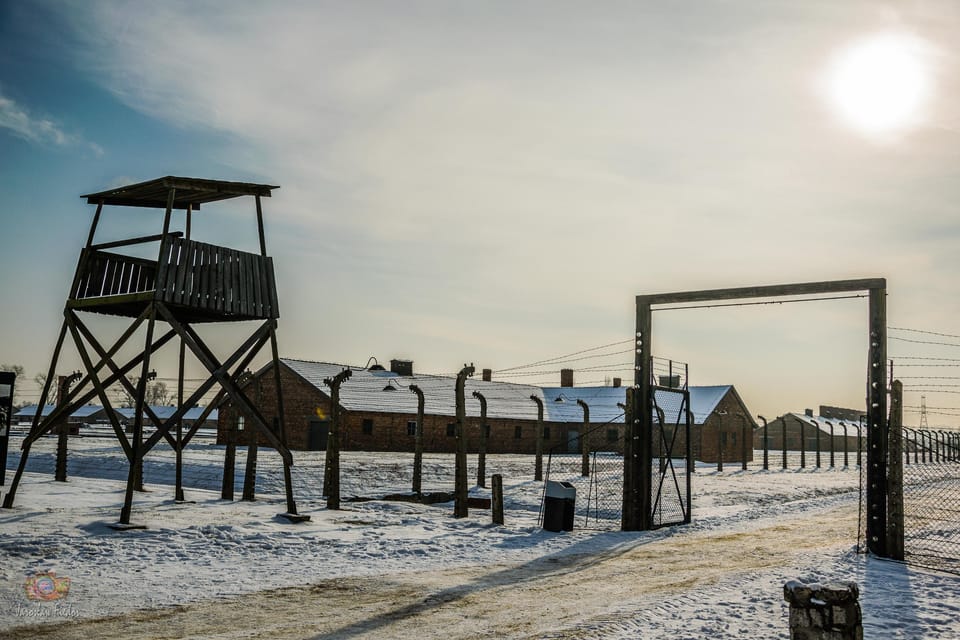 Kraków: Auschwitz-Birkenau Private Tour & Transportation - Good To Know