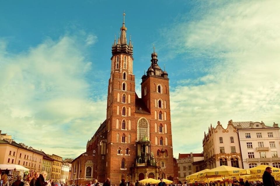 Krakow : Old Town Walking Tour With a Guide - Good To Know