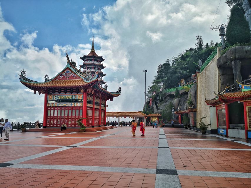 Kuala Lumpur: Genting Highlands & Batu Caves Day Trip - Key Points