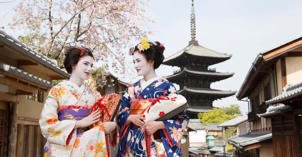 Kyoto : Maiko Makeover Stroll and Photo Shoot Experience - Experience Overview