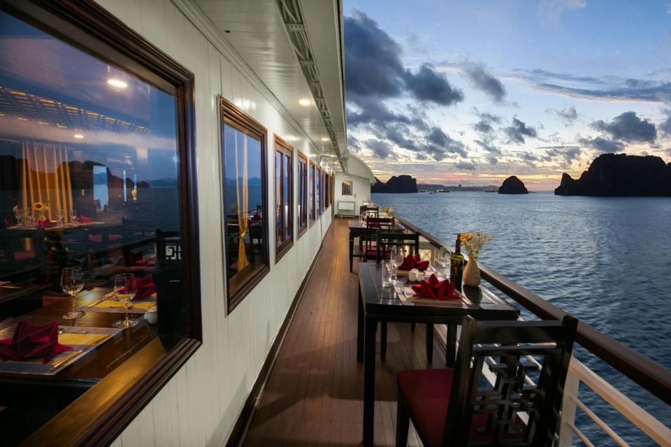 La Regina 4 Star Cruise - Halong Bay & Bai Tu Long Bay - Key Points