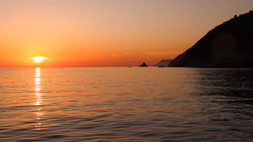 La Spezia: Sunset in Portovenere With Wine, Music & Focaccia - Key Points