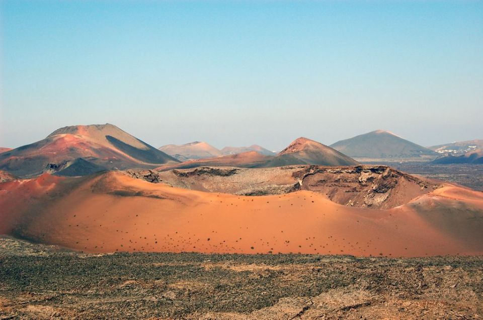 Lanzarote: Volcanoes Guided Day Trip to Timanfaya Park - Key Points