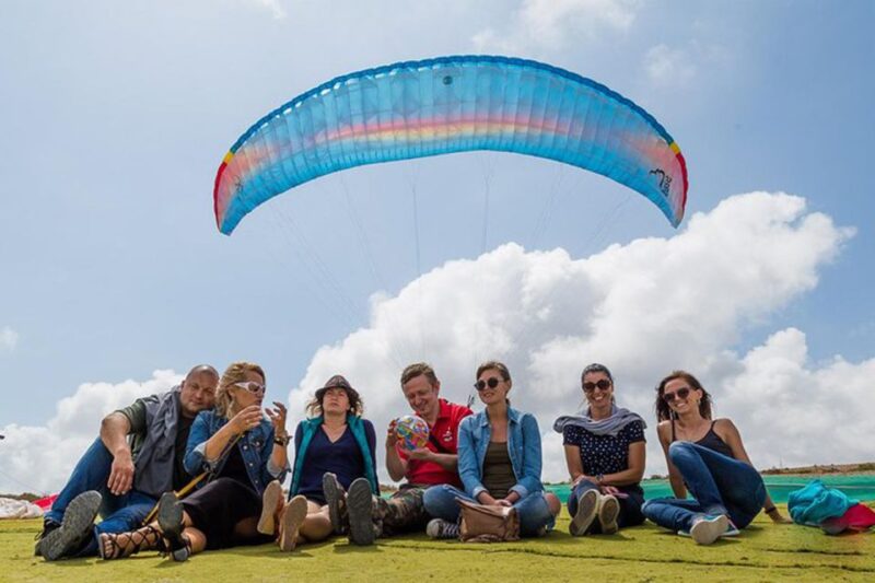 Las Palmas: Paragliding Tandem Flight With Instructor - Key Points
