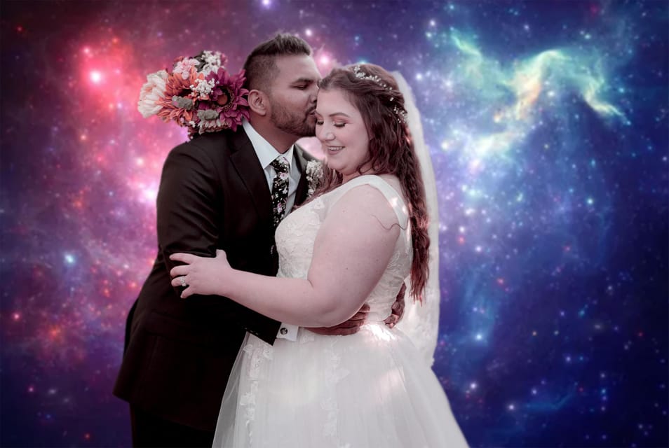 Las Vegas: Cosmic Space Wedding + Spectacular Photography - Key Points