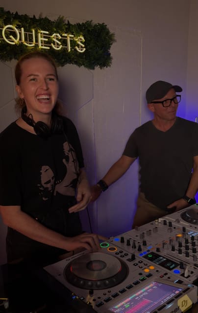 Learn DJ in One Hour Experience - Key Points