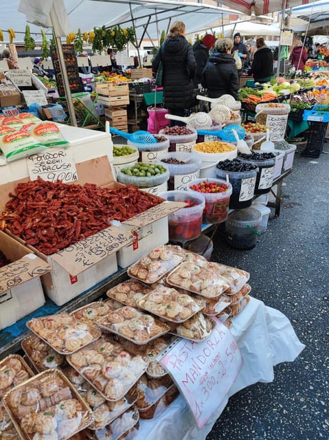 Lecce Market Tour & Authentic Aperitivo at a Locals Home - Key Points