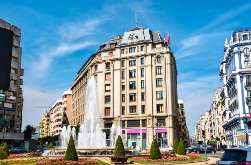 León, Gaudí and Modernism - Key Points
