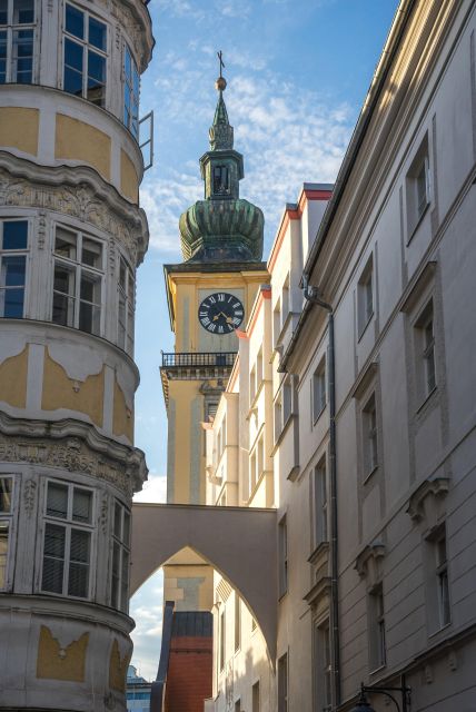 Linz Exploration: Private Walking Tour With Local Guide - Good To Know