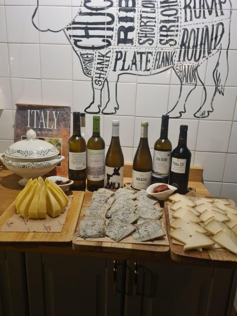 Local Wine Tasting With Walking Tapas Tour and Lunch - Key Points
