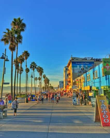 Los Angeles : Must-See Attractions Car Tour With a Guide - Key Points